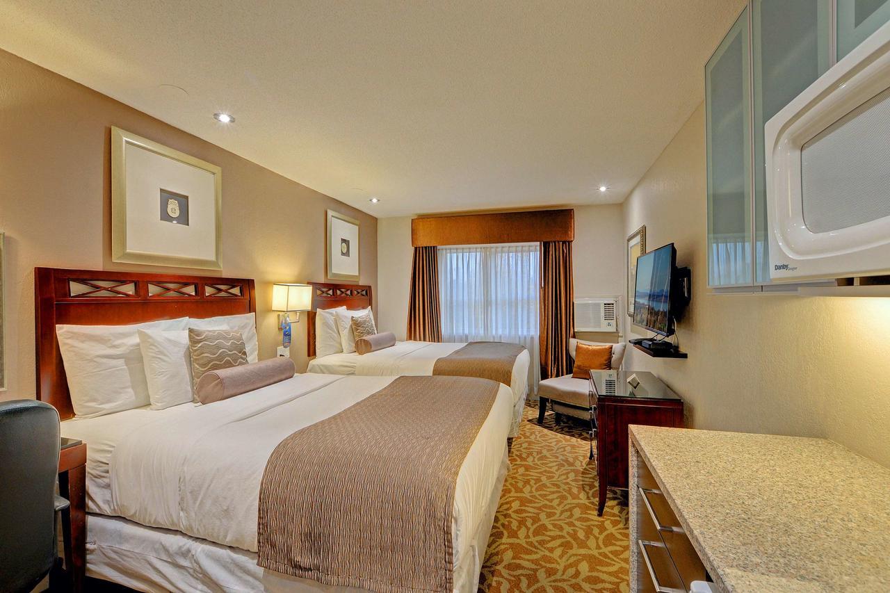 Red Lion Inn And Suites Victoria Saanich Buitenkant foto